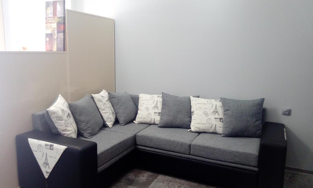 Apartament Gia Батуми Екстериор снимка