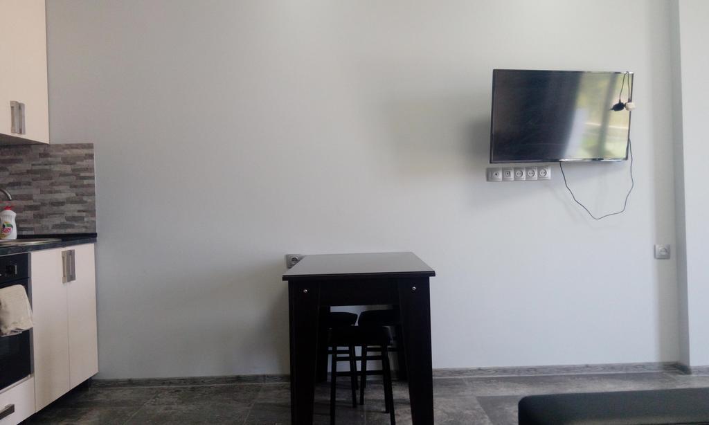 Apartament Gia Батуми Екстериор снимка